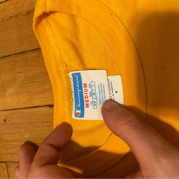 Yellow Champion tee with raised velvet logo - Picture 3 of 4